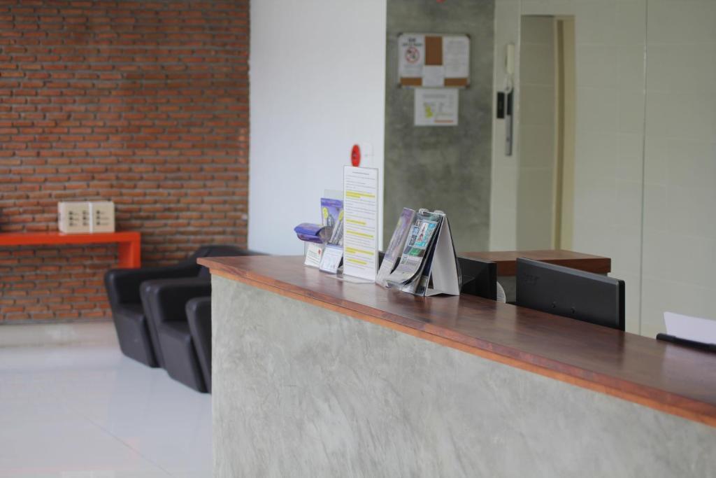 Utd Apartments Sukhumvit Ban Khlong Nang Li Exterior photo