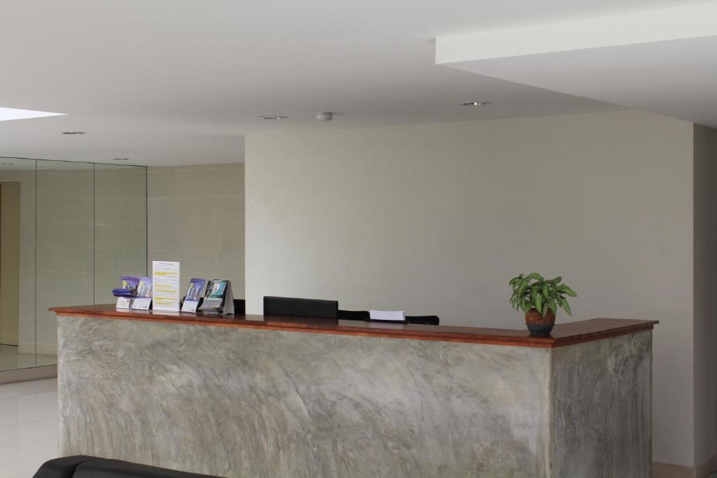 Utd Apartments Sukhumvit Ban Khlong Nang Li Exterior photo